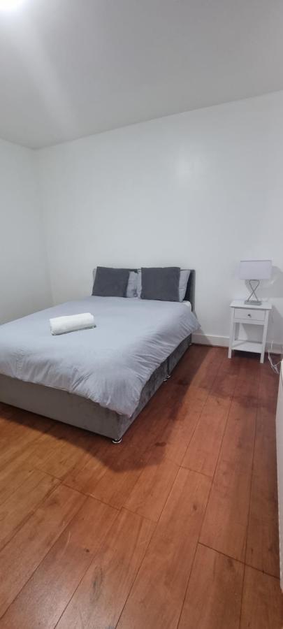 Cricklewood Broadway Guest Апартаменты *